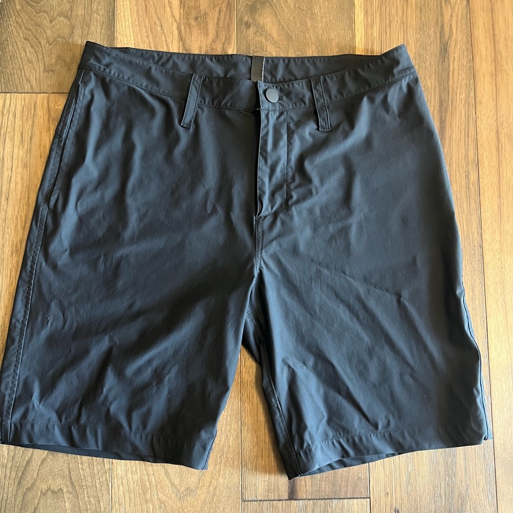 Zella Men's Flat Front Shorts - Black